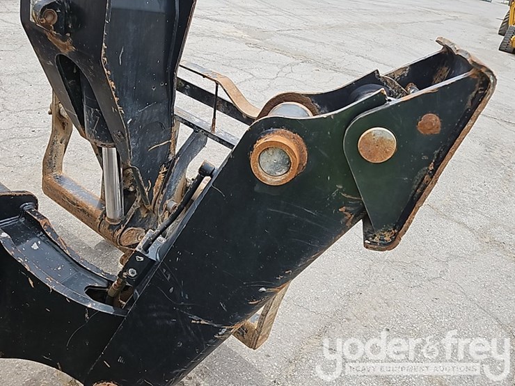 2020-jlg-1255-image-21