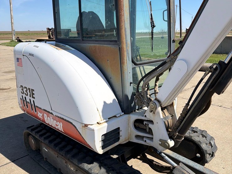 2001-bobcat-331e-image-14