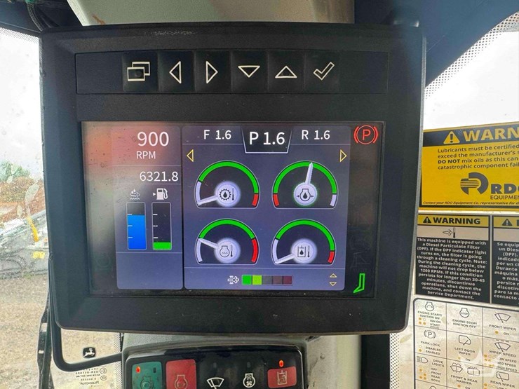 2021-deere-850l-wlt-image-75