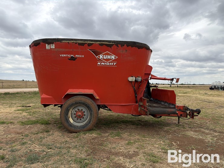 kuhn-5144-feed-mixer-image-4