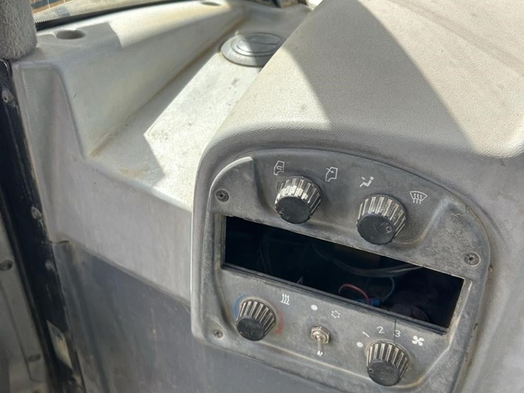 2005-terex-ta30-image-39