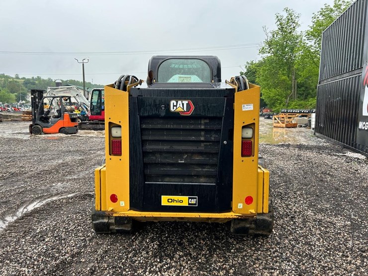 2023-caterpillar-279d3-image-3