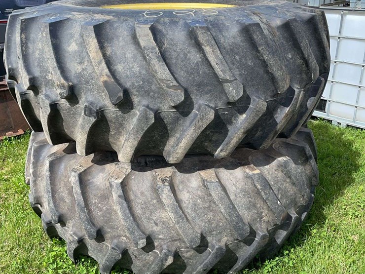 john-deere-8-image-1