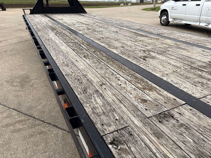 2010-97”-x-36’-pj-trailers-gooseneck-deck-over-trailer-image-15
