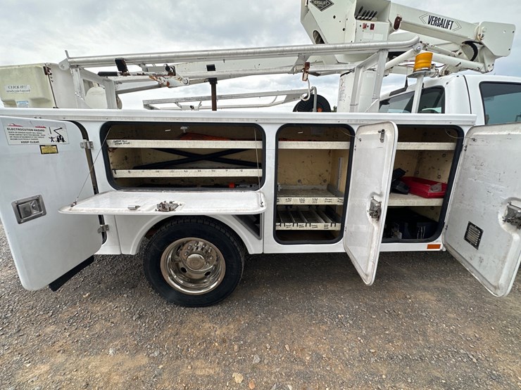 2008-ford-f550-image-5
