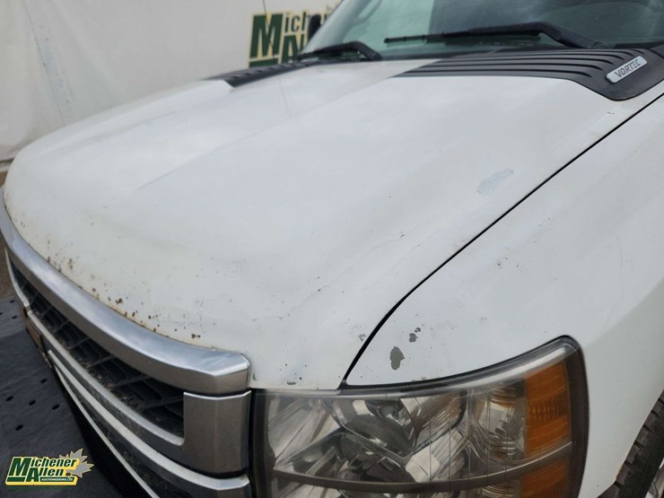 2012-chevrolet-silverado-3500hd-image-55