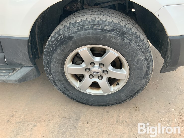 2013-ford-expedition-xlt-image-19