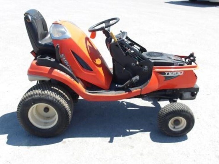 2013-kubota-t1880-image-4