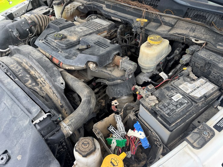 2018-ram-4500-not-running-dually-service-truck-cm-truck-beds-cmg-service-body-4wd---(bad-transfer-image-9
