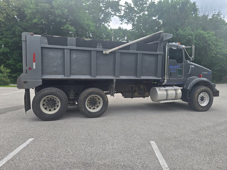 2003-kenworth-t800-image-23