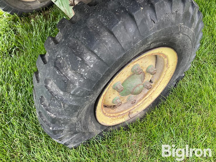 john-deere-sne107-hay-wagon-image-11