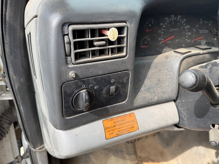 2008-ford-f750-image-28