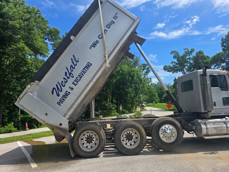 1997-kenworth-t800-image-51