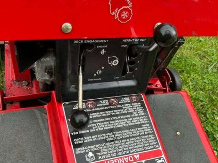 2000-toro-wheel-horse-70044-image-4