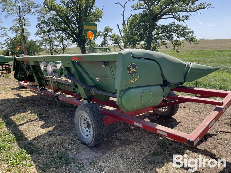 2008-john-deere-608c-image-5