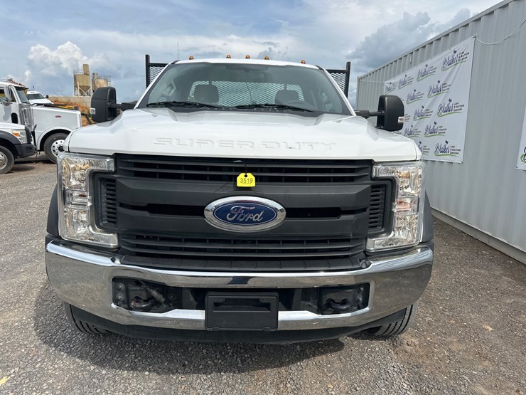 2018-ford-f550-image-3
