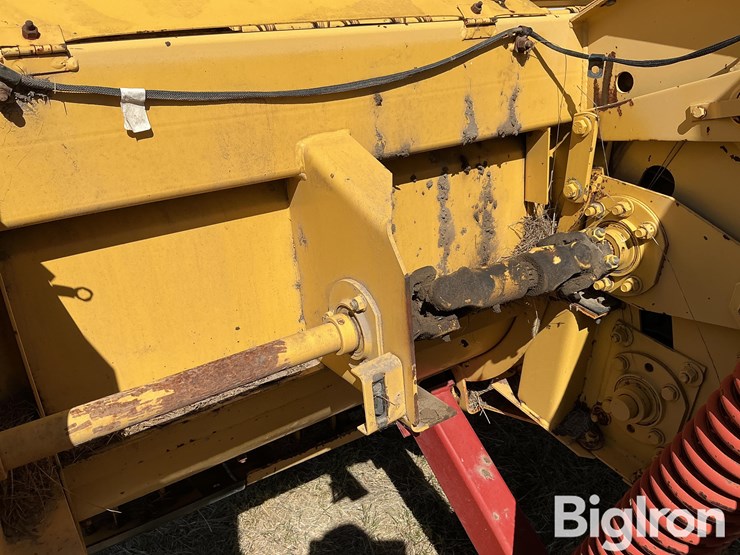 new-holland-1475-image-17