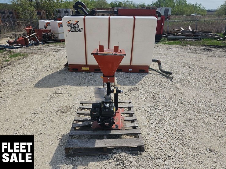 ditch-witch-fm5-image-1