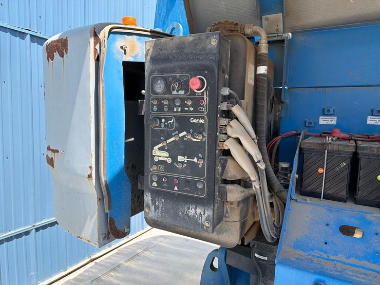 2013-genie-s85-image-27
