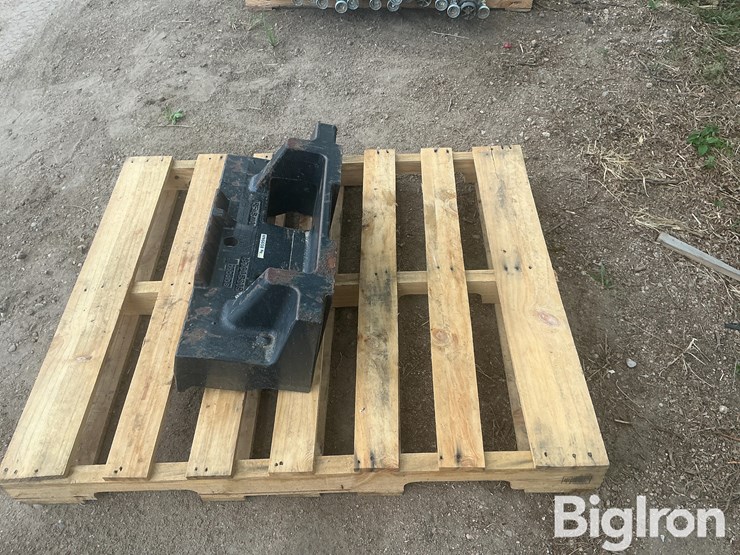 case-ih-87448319-weight-bracket-image-8