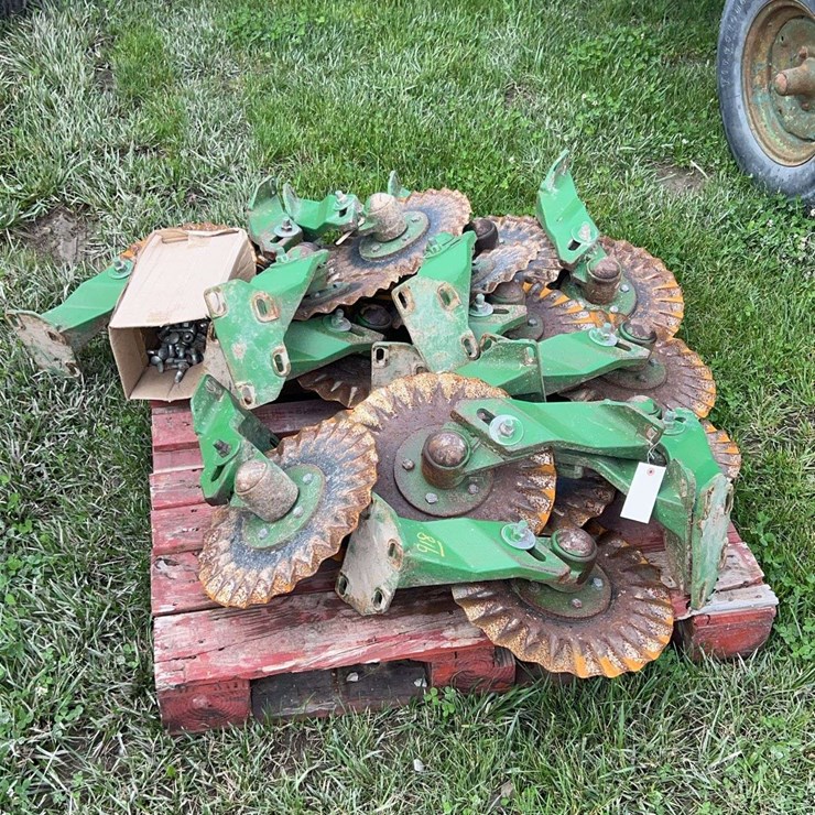 JOHN DEERE 16