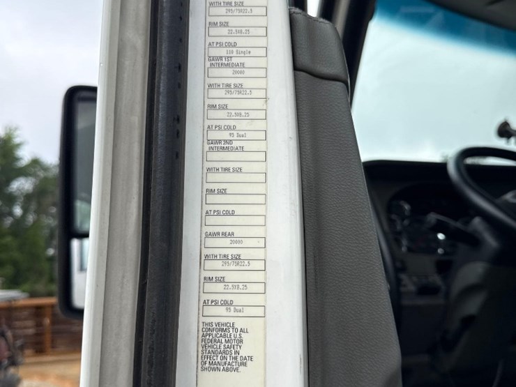 2015-kenworth-t680-image-20