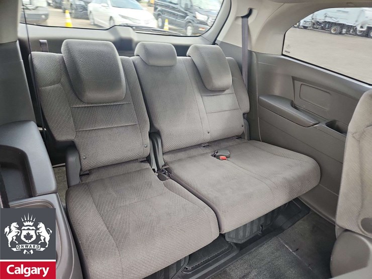 2016-honda-odyssey-image-18