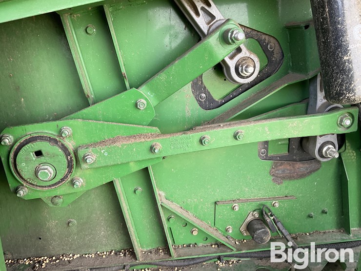 2009-john-deere-9770-sts-image-17