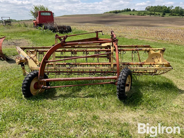 new-holland-258-image-6
