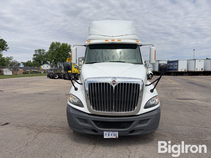 2016-international-prostar-image-2