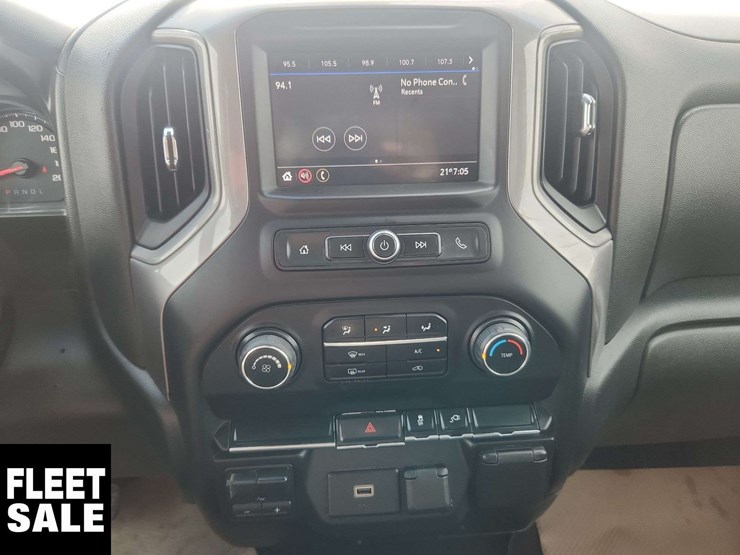 2020-chevrolet-silverado-3500hd-image-19