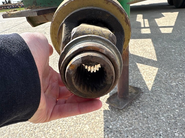 john-deere-785-image-32