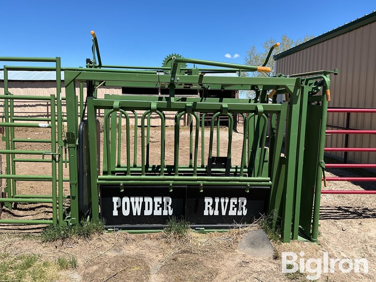 powder-river-working-chute-w/-palpation-cage-image-4