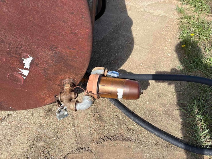 300-gallon-fuel-barrel-w/-stand-image-6