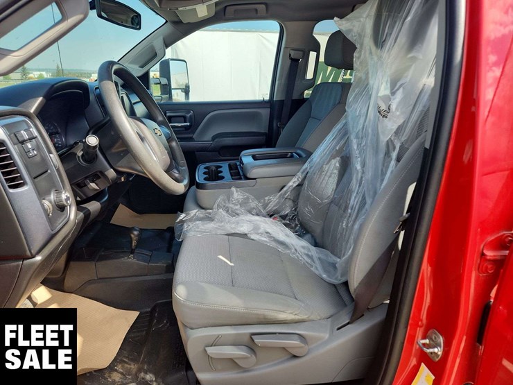 2019-chevrolet-silverado-3500hd-image-16