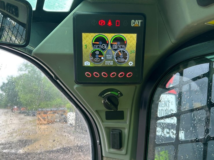 2022-caterpillar-259d3-image-22