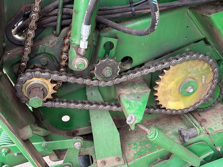 john-deere-469-image-41