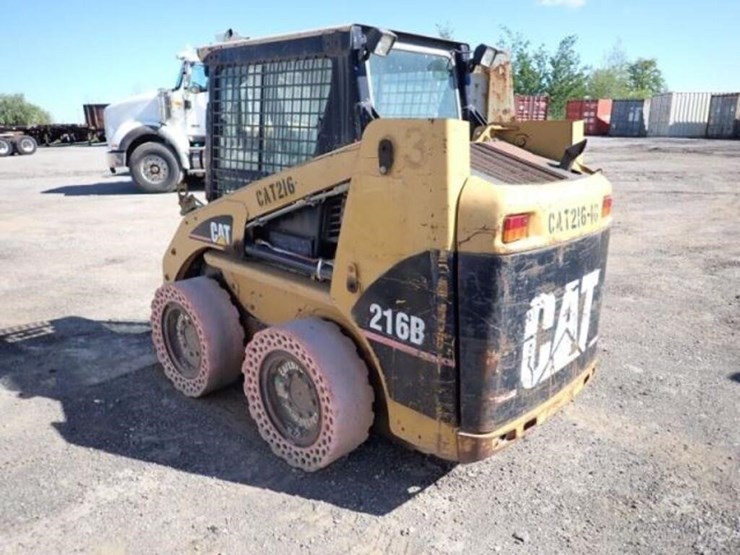 2006-caterpillar-216b-image-7