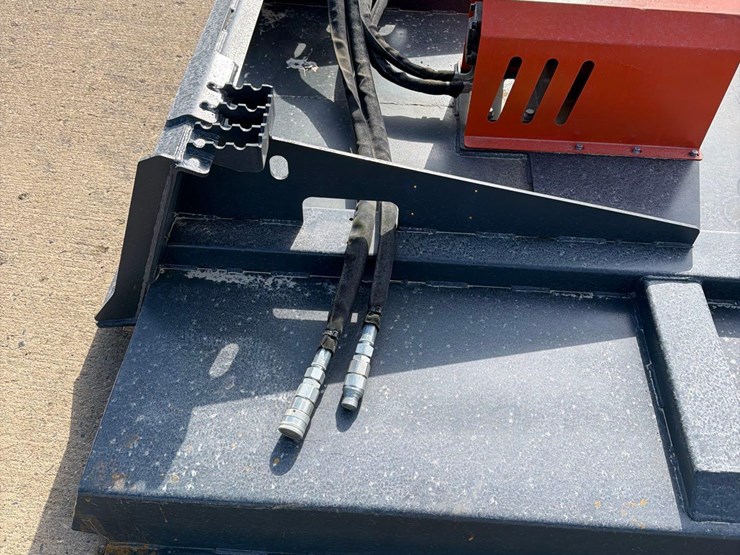 heavy-duty-skidloader-72”-whirly-mower-image-11