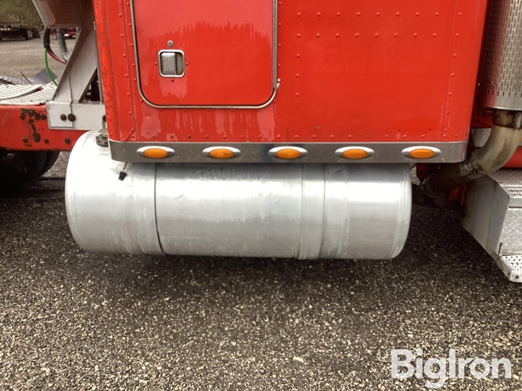 1999-peterbilt-379-image-18