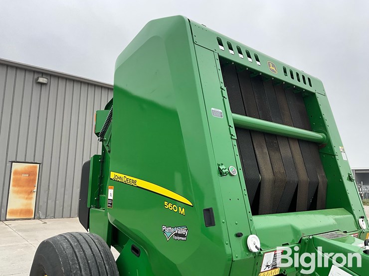 2022-john-deere-560m-image-10