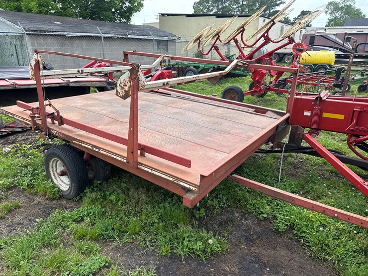new-holland-575-image-4