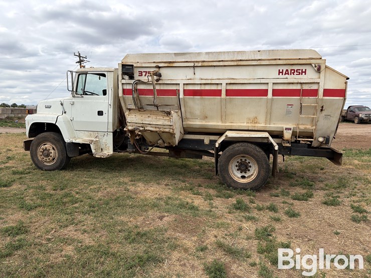 1992-ford-8000-image-8