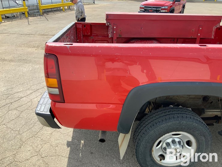 2002-chevrolet-2500-image-17