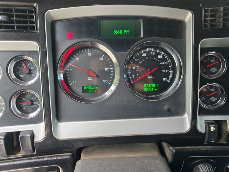 2015-kenworth-t800-image-72