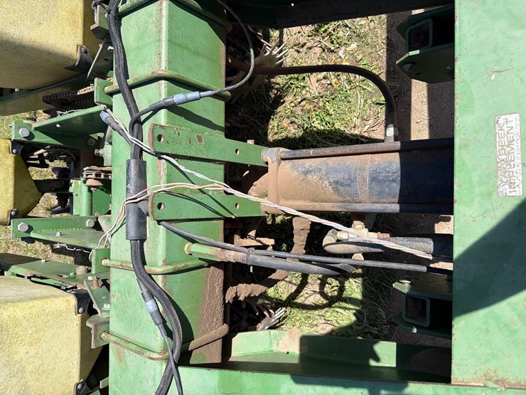 john-deere-7000-image-26
