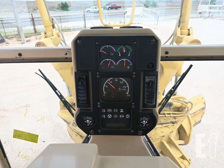 2004-caterpillar-140h-image-12
