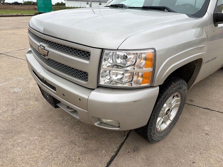 2009-chevrolet-1500-image-10