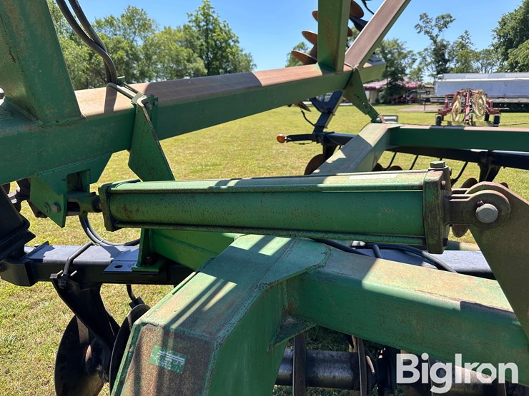 john-deere-650-image-12