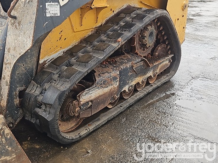2018-deere-317g-image-17
